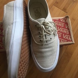 Vans lace up
